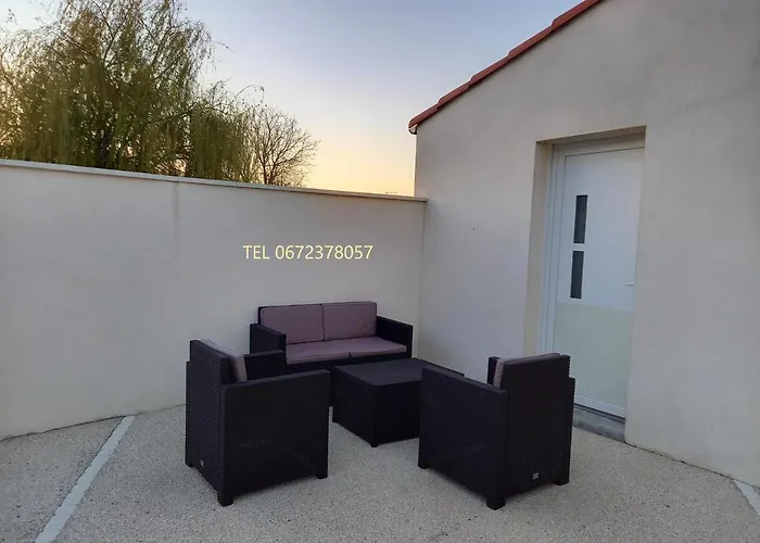 La Teranga Proche La Rochelle Apartment *