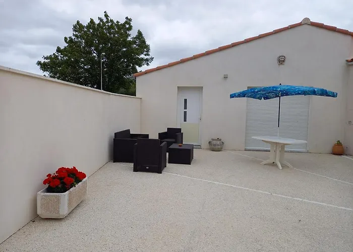 La Teranga Proche La Rochelle Apartment *